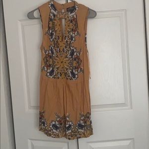 Medium floral romper
